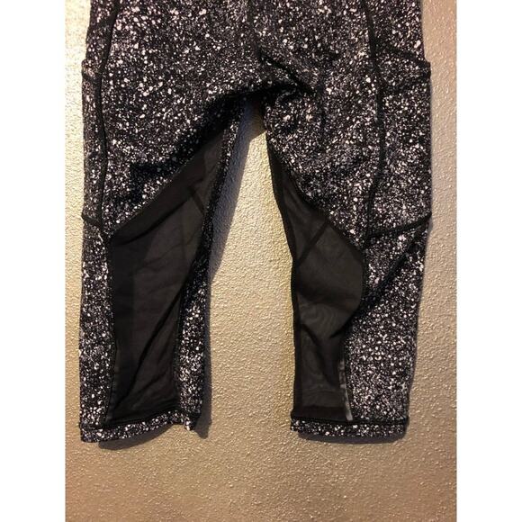 Lululemon Sporty Athletic Black White  Splatter  Outrun  Crop  Pants  Leggings - Picture 6 of 7
